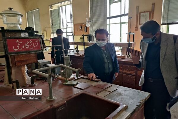 بازدید مدیران هنرستان‌ها از هنرستان ماندگار و نمونه دولتی طالقانی