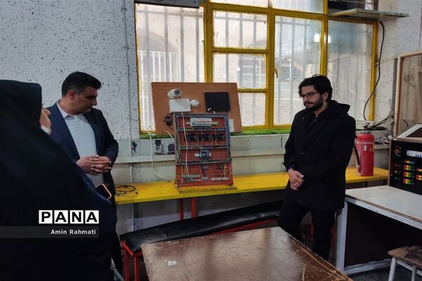 بازدید مدیران هنرستان‌ها از هنرستان ماندگار و نمونه دولتی طالقانی