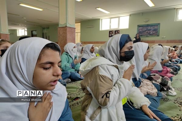 برگزاری مراسم عزاداری شهادت امام هادی(ع) در دبستان شهید سیفی رباط‌کریم