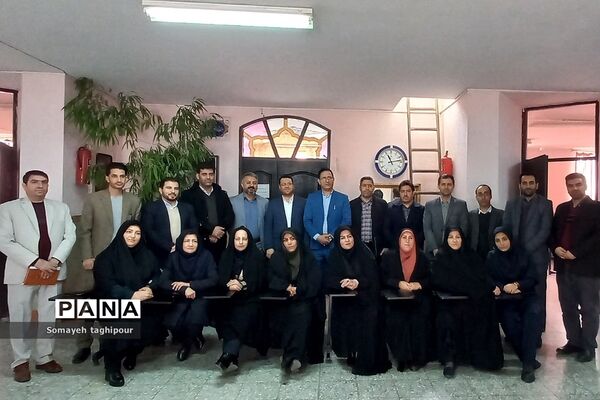 جلسه توانمندسازی مدیران جدید در بهارستان 2