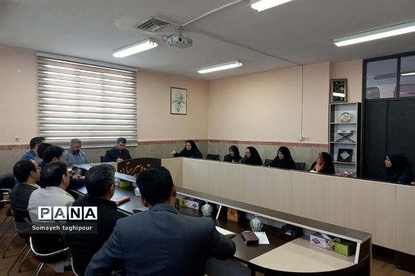 جلسه توانمندسازی مدیران جدید در بهارستان 2