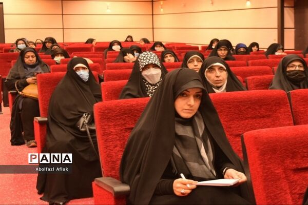 جلسه توجیهی مربیان تربیتی مساجد، به منظورآغاز طرح شهید بهنام محمدی در مدارس منطقه ۱۴