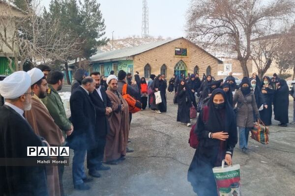 اعزام ۲۴۰ دانش‌آموز دختر دماوند به مناطق عملیاتی جنوب کشور