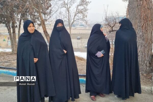 اعزام ۲۴۰ دانش‌آموز دختر دماوند به مناطق عملیاتی جنوب کشور