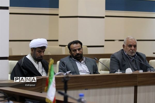 نشست تخصصی با موضوع مبانی دینی حکمرانی مردمی در شیراز