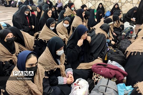 اعزام دانش‌آموزان به اردوی راهیان نور در رودهن
