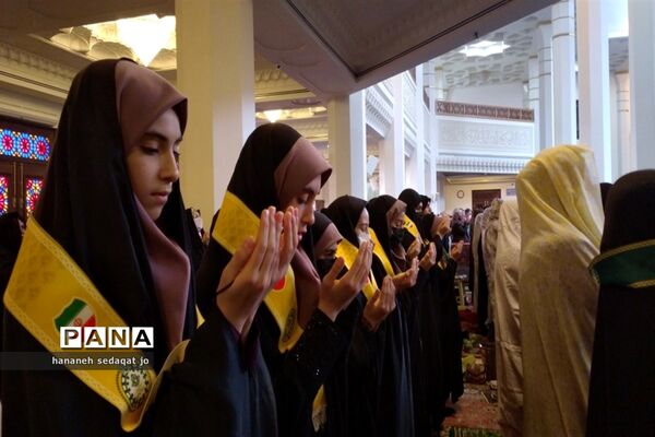 حضور فرهنگیان و دانش‌آموزان عضو سازمان دانش‌آموزی فارس در تجمع اعتراض‌آمیز محکومیت اهانت به قرآن کریم در شیراز