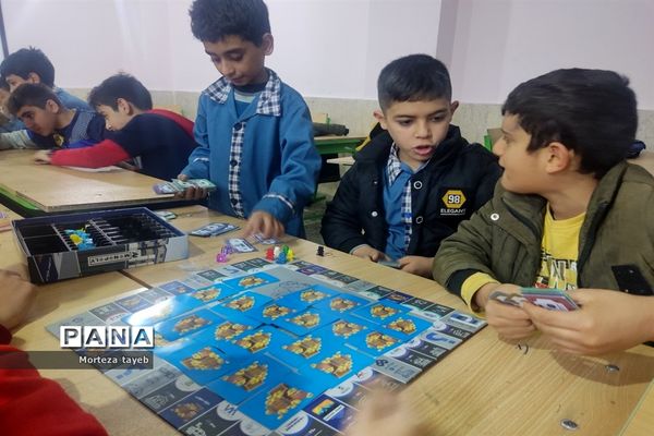 کلاس بازی و نشاط در دبستان ولی محمدی صفادشت