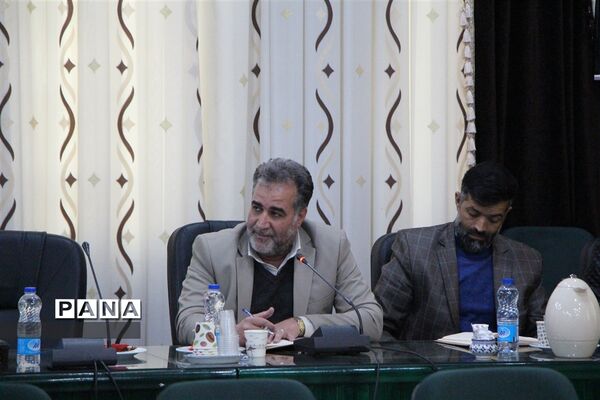 نشست صمیمی رئیس مرکز اطلاع‌‎رسانی و روابط عمومی وزارت آموزش و پرورش با مدیران و کارشناسان روابط عمومی ادارات آموزش و پرورش استان یزد