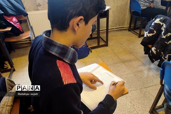 برگزاری آزمون پایش عملکرد یادگیری مدارس سمپاد  در مدرسه شهید بهشتی  رودهن