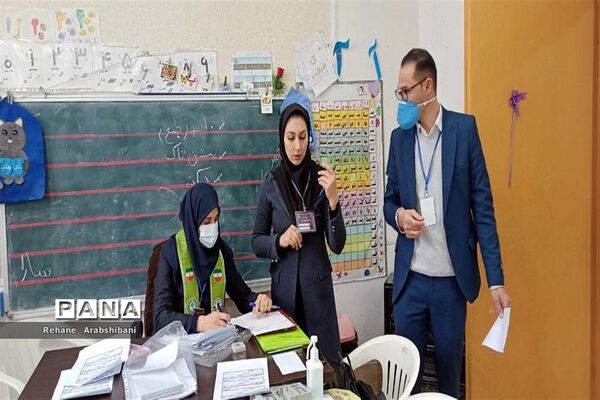 رقابت بیش از یک‌هزار دانش‌آموز در مسابقات بازی‌های فکری سرگرمی رویش در آباده