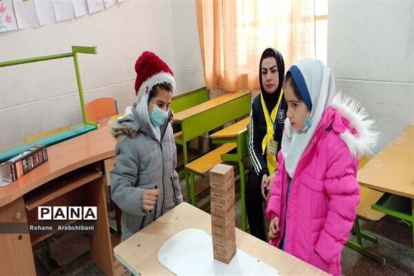 رقابت بیش از یک‌هزار دانش‌آموز در مسابقات بازی‌های فکری سرگرمی رویش در آباده