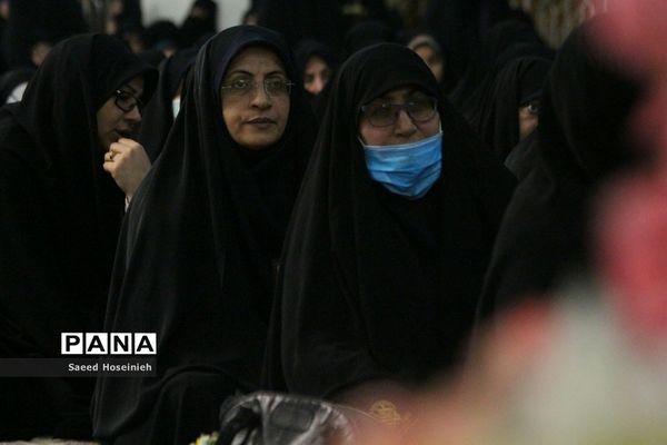 تجدید عهد خادمان فرهنگی قم با آستان مقدس بانوی کرامت