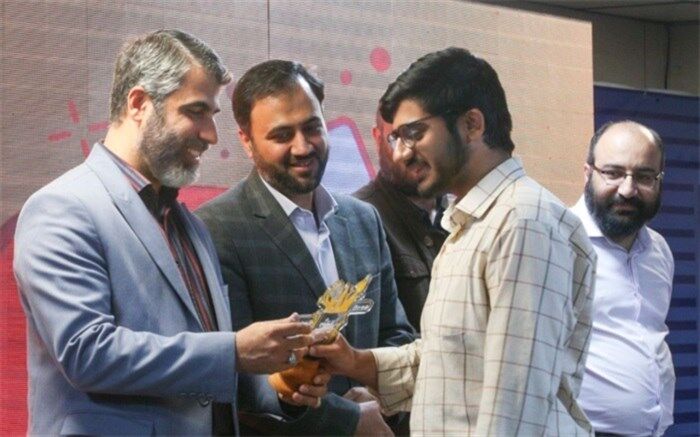 رسانش فرصتی برای ورود دانش‌آموزان به فضای مجازی است