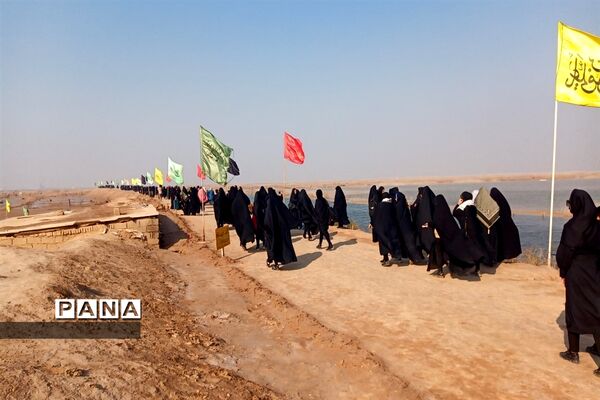 اعزام کاروان راهیان نور دانش‌آموزان کاشان