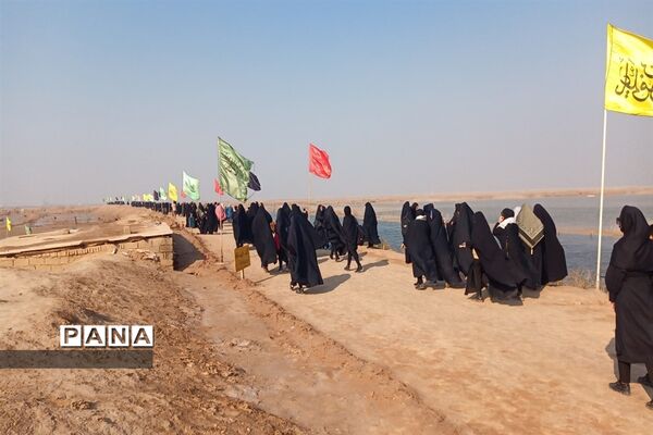اعزام کاروان راهیان نور دانش‌آموزان کاشان