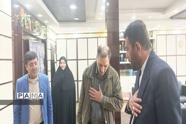 نشست هم‌اندیشی مدیر مالی سازمان دانش‌آموزی کشور با مدیرکل آموزش و پرورش استان بوشهر