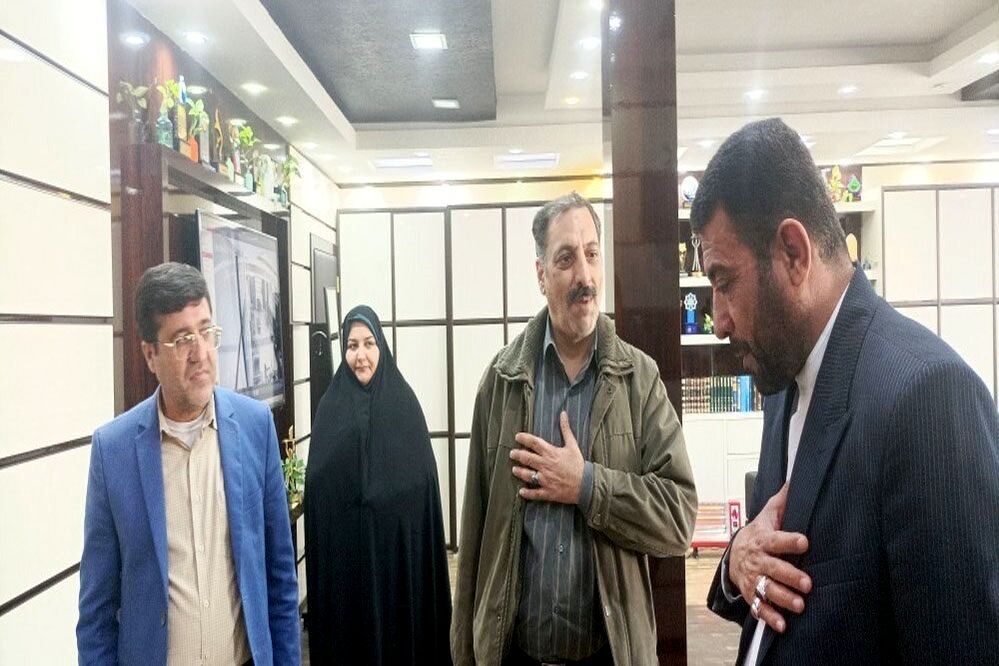 نشست هم‌اندیشی مدیر مالی سازمان دانش‌آموزی کشور با مدیرکل آموزش و پرورش استان بوشهر