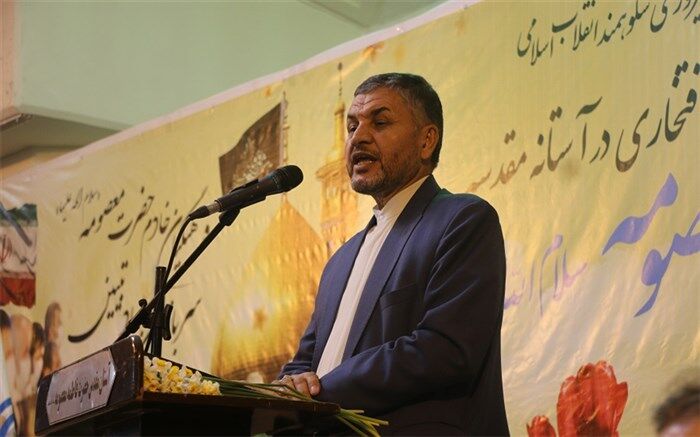 دانش‌آموزان را با دستاوردهای انقلاب آشنا کنیم