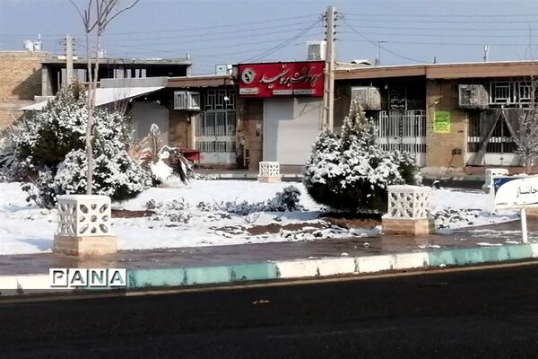 بارش سومین برف زمستانی چهره شهرستان بهاباد را سفید پوش کرد