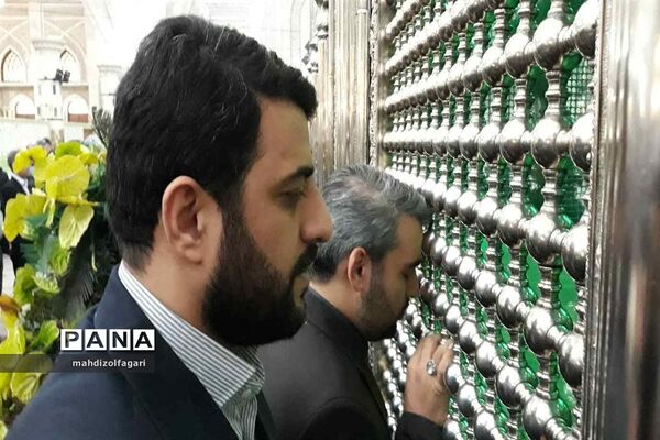جهاد تبیین و تجدید میثاق فرهنگیان شهرستان ری با آرمان‌های امام خمینی(ره)