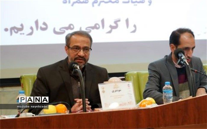 برنامه دشمن فاصله گرفتن فرزندان ما از ارزش‌هاست