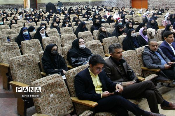 برگزاری انتخابات مجلس دانش‌آموزی دختران ناحیه یک یزد