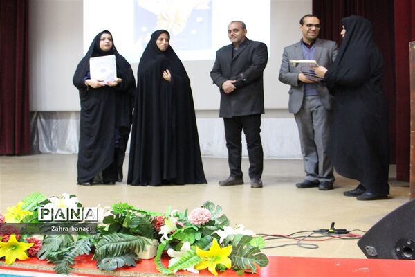 برگزاری انتخابات مجلس دانش‌آموزی دختران ناحیه یک یزد