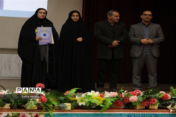 برگزاری انتخابات مجلس دانش‌آموزی دختران ناحیه یک یزد