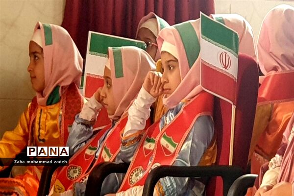 برگزاری جشن انقلاب در محمودآباد