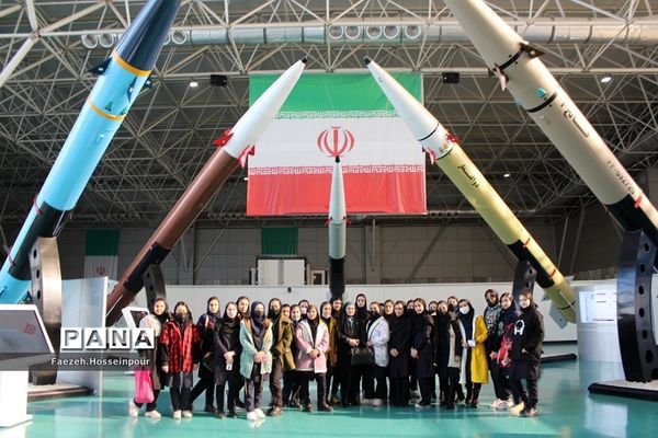 حضور دانش‌آموزان دختر بهارستانی در اردوی راهیان پیشرفت