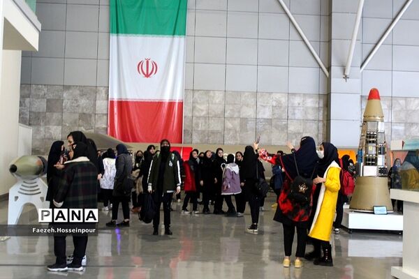 حضور دانش‌آموزان دختر بهارستانی در اردوی راهیان پیشرفت