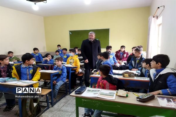 فعالیت‌های تربیتی دهه فجر آموزشگاه شیخ فضل الله نوری صفادشت