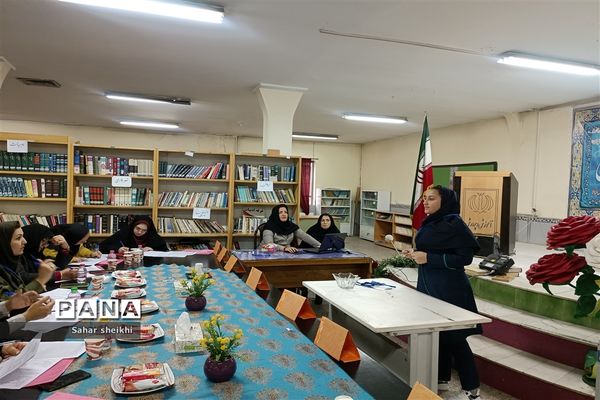 برگزاری طرح همیار معلم منطقه‌ای در ملارد