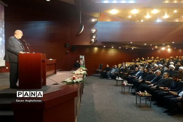 آئین تجدید میثاق استاندارتهران با آرمان‌های امام راحل