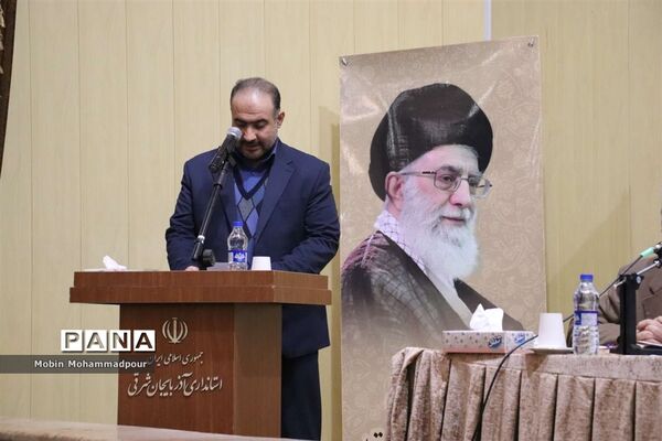 نشست خبری استاندار آذربایجان شرقی به مناسب دهه فجر