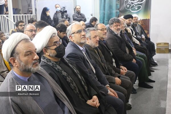 رونمایی از کتاب «روزگار طیبه» در قم