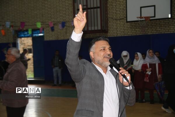 گلباران تمثال امام خمینی (ره) و شهدای انقلاب اسلامی شهرستان بهبهان