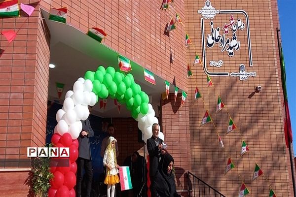 نواختن زنگ انقلاب در مدارس شهرستان نظراّباد