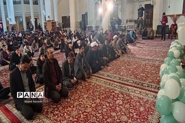 جشن تکلیف دانش‌آموزان پسر در حرم مطهر شاهچراغ (ع)