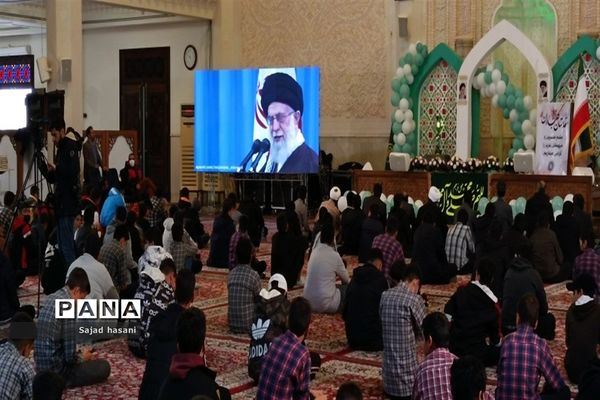 جشن تکلیف دانش‌آموزان پسر در حرم مطهر شاهچراغ (ع)