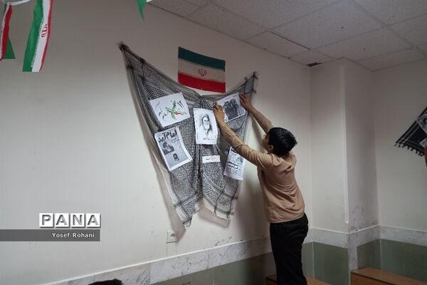استقبال از دهه فجر توسط مدرسه فرهنگ پسرانه کاشمر