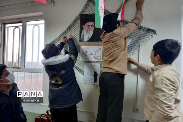 استقبال از دهه فجر توسط مدرسه فرهنگ پسرانه کاشمر