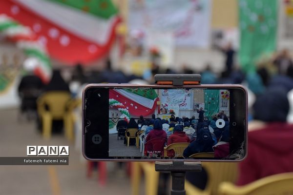 طنین  زنگ انقلاب اسلامی در مدارس جهرم