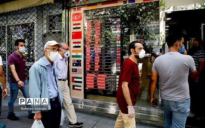 دلار صرافی ۴۳ هزار و ۱۶۴ تومان شد