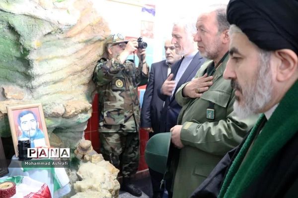 مراسم نواختن زنگ انقلاب در ارومیه