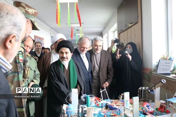 مراسم نواختن زنگ انقلاب در ارومیه