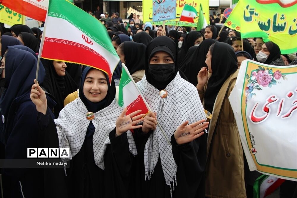 مراسم نمادین ورود امام خمینی(ره) و برنامه‌های دهه فجر در تربت جام