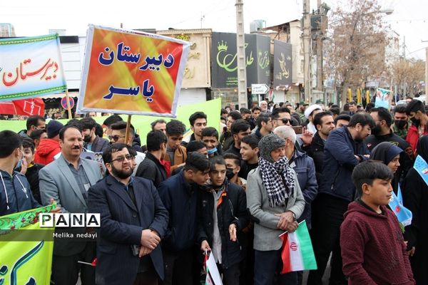 مراسم نمادین ورود امام خمینی(ره) و برنامه‌های دهه فجر در تربت جام