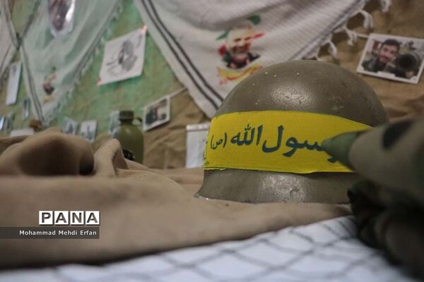 نواخته شدن زنگ انقلاب در مدارس شهرستان آباده